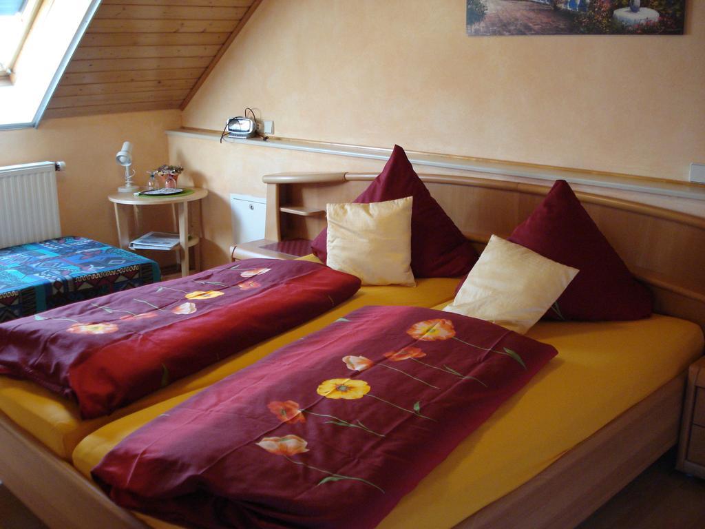 Ferienwohnungen - Gaestehaus Gertrud Moog- Rust Bagian luar foto