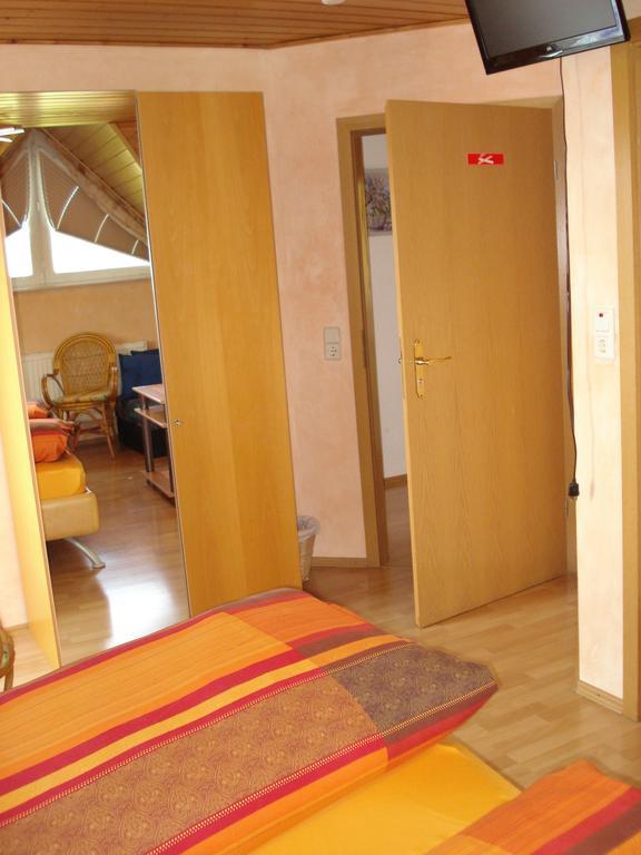 Ferienwohnungen - Gaestehaus Gertrud Moog- Rust Bagian luar foto